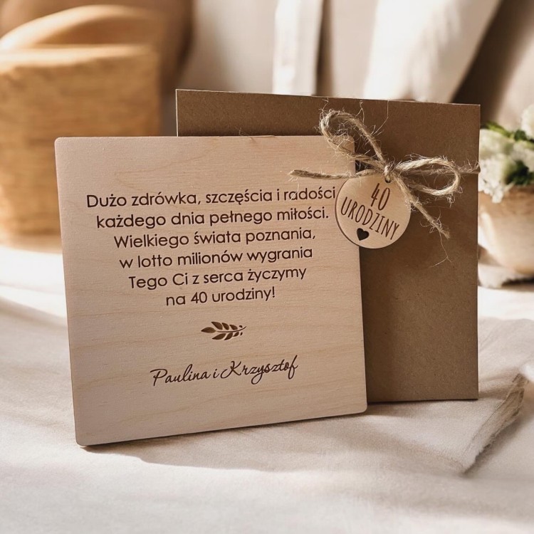 kartka-drewniana-personalizowana-przyjaciolka.jpg