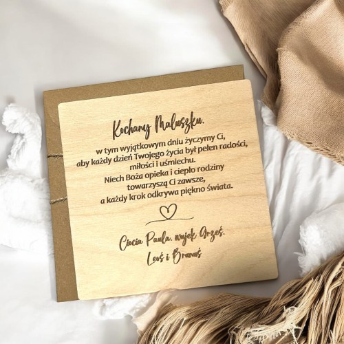 Personalizowana drewniana kartka prezent na chrzest z imieniem